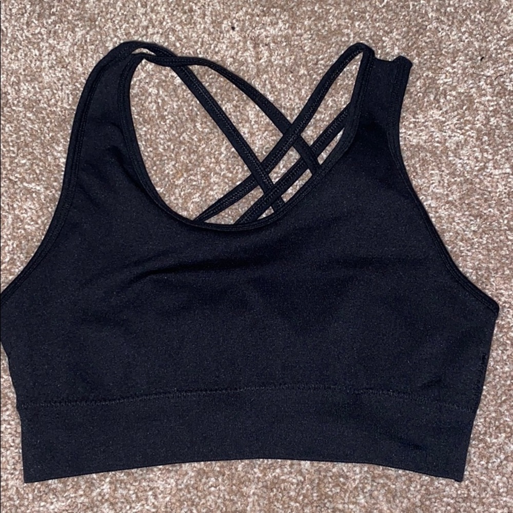 Alphalete sports bra